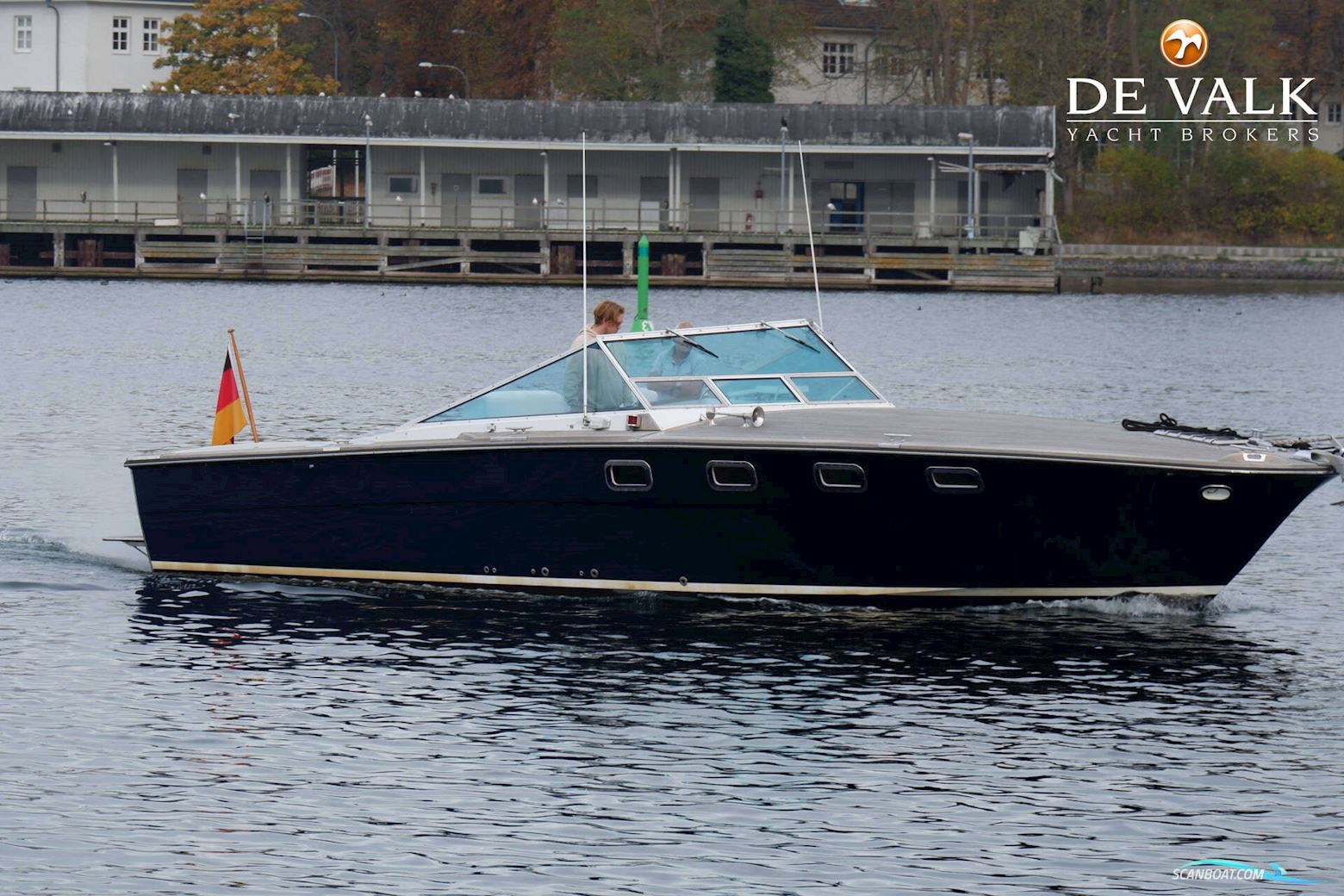 Magnum Marine 38 Motorboot 1975, mit Mercruiser 8,2 L motor, Deutschland
