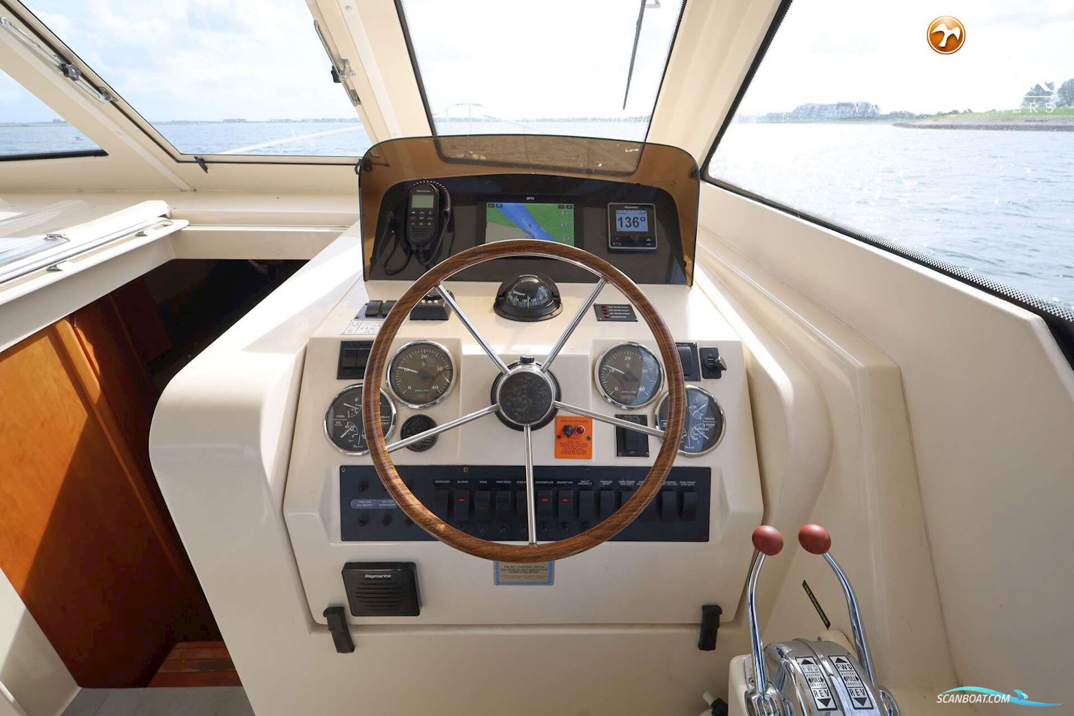 Mainship 34 Rumrunner II