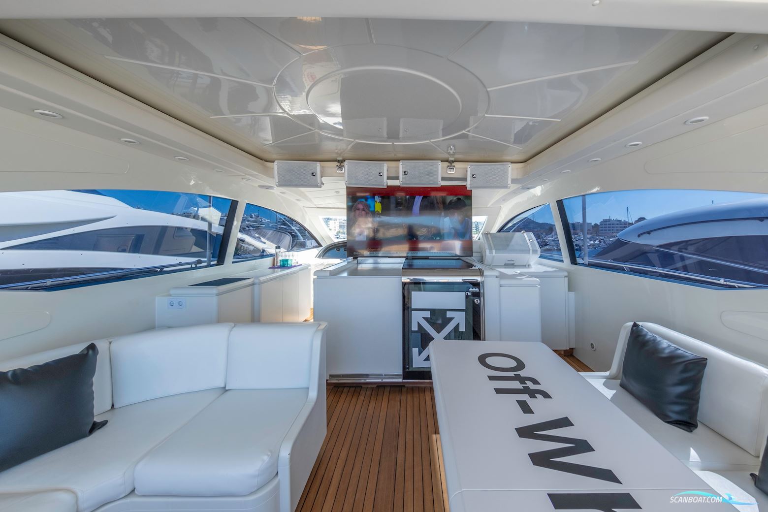 Mangusta 72