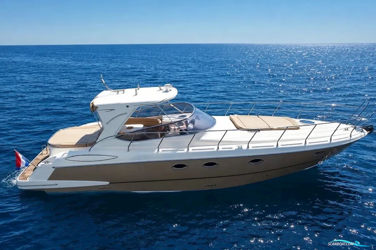 Mano Marine 38.5