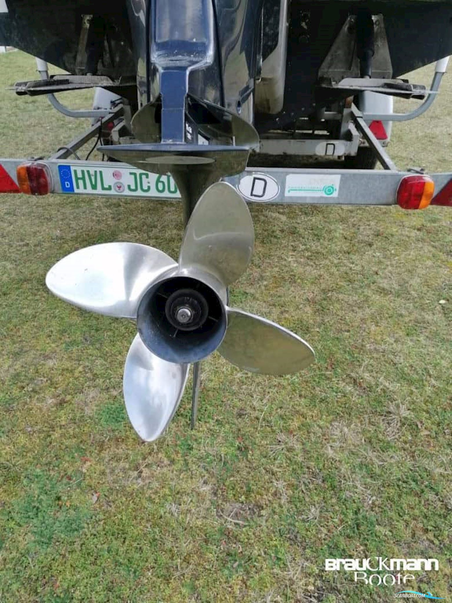 Manta Racing Boats Offshore Boot Manta