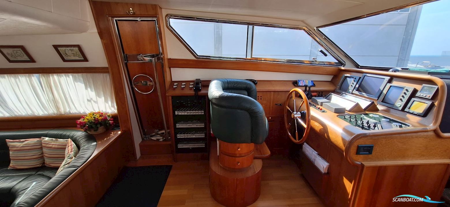 Marchi 65 Flybridge