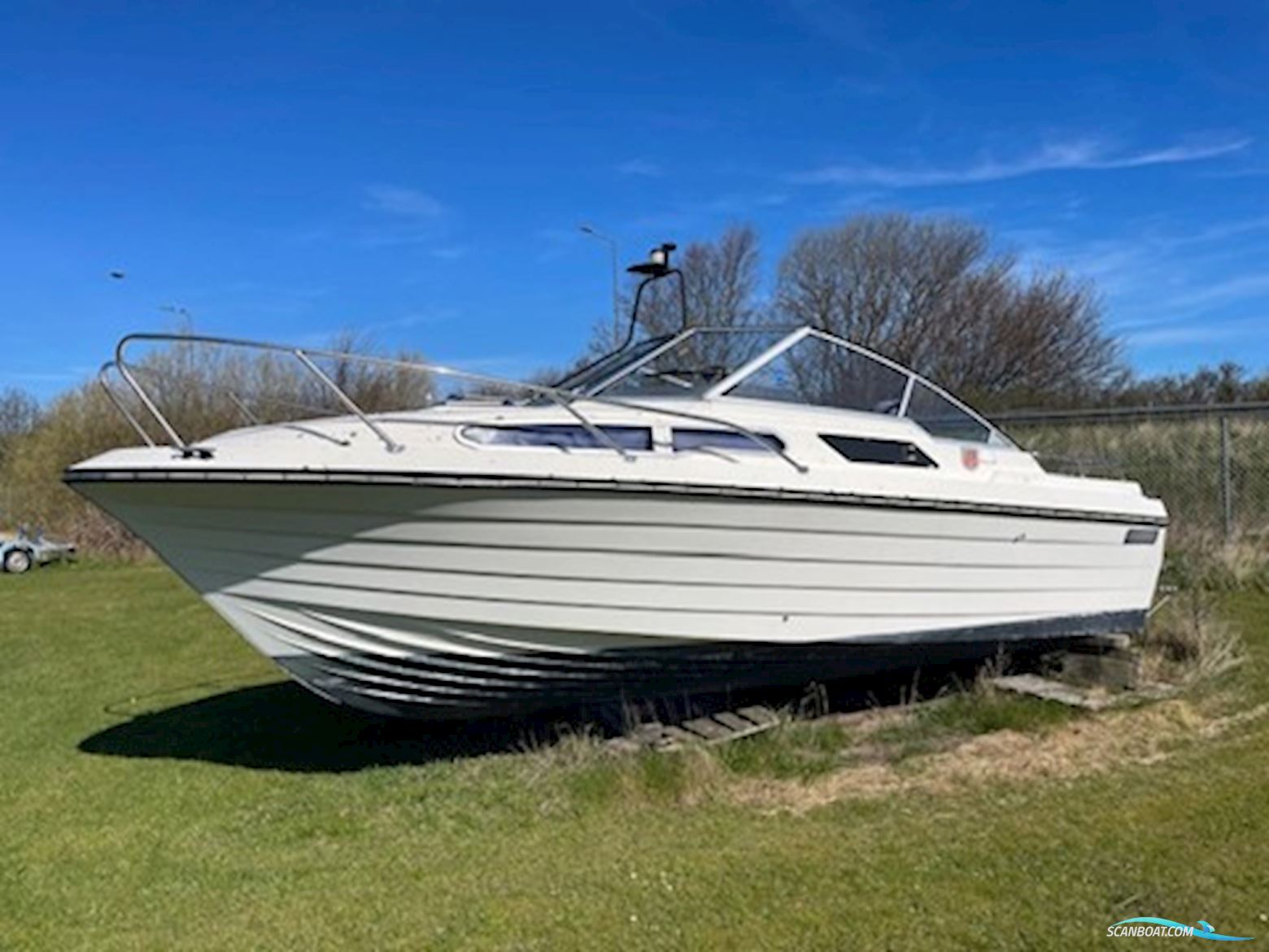 Marex 23 DC Med Volvo Penta 200 hk Diesel 6 Cyl - Afhentningspris Motorboot 1982, mit Volvo Penta motor, Dänemark