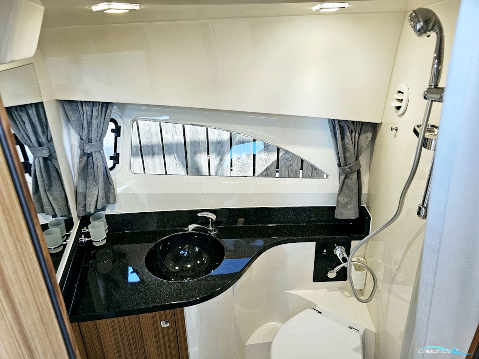 Marex 310 Sun Cruiser 2021 Volvo Penta D4-320 EVC