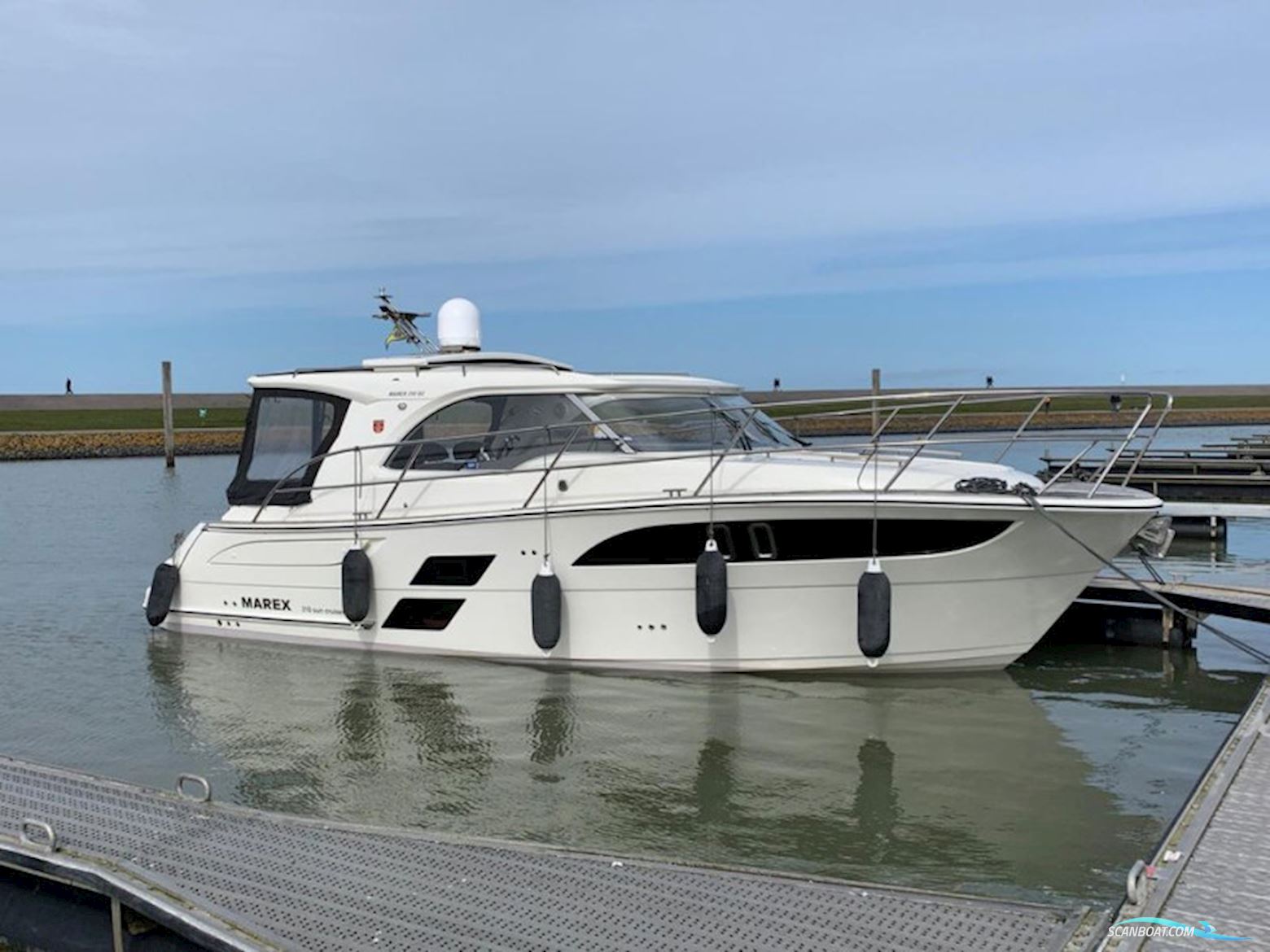 Marex 310 Sun Cruiser Motorboot 2018, mit Volvo Penta D6 DP motor, Deutschland