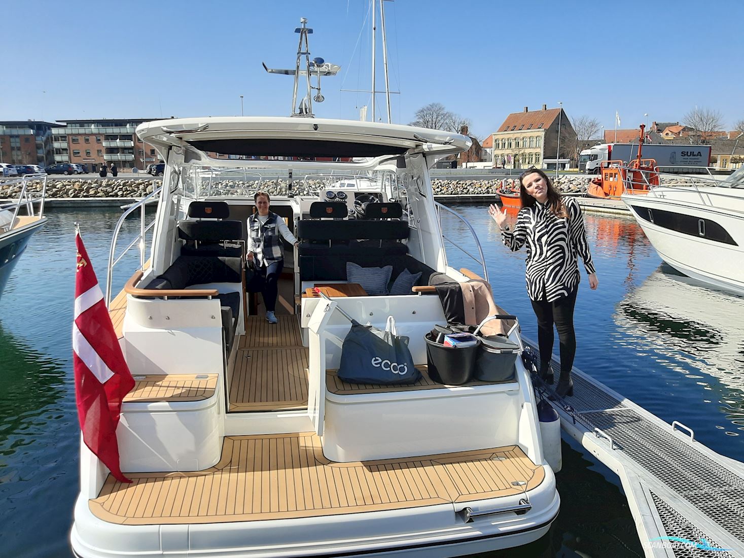 Marex 310 Sun Cruiser Motorboot 2021, mit Volvo Penta D6 380 motor, Dänemark