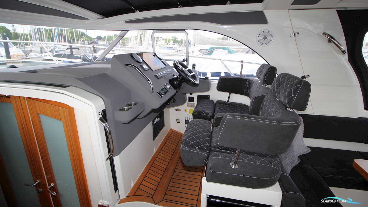 Marex 310 Sun Cruiser