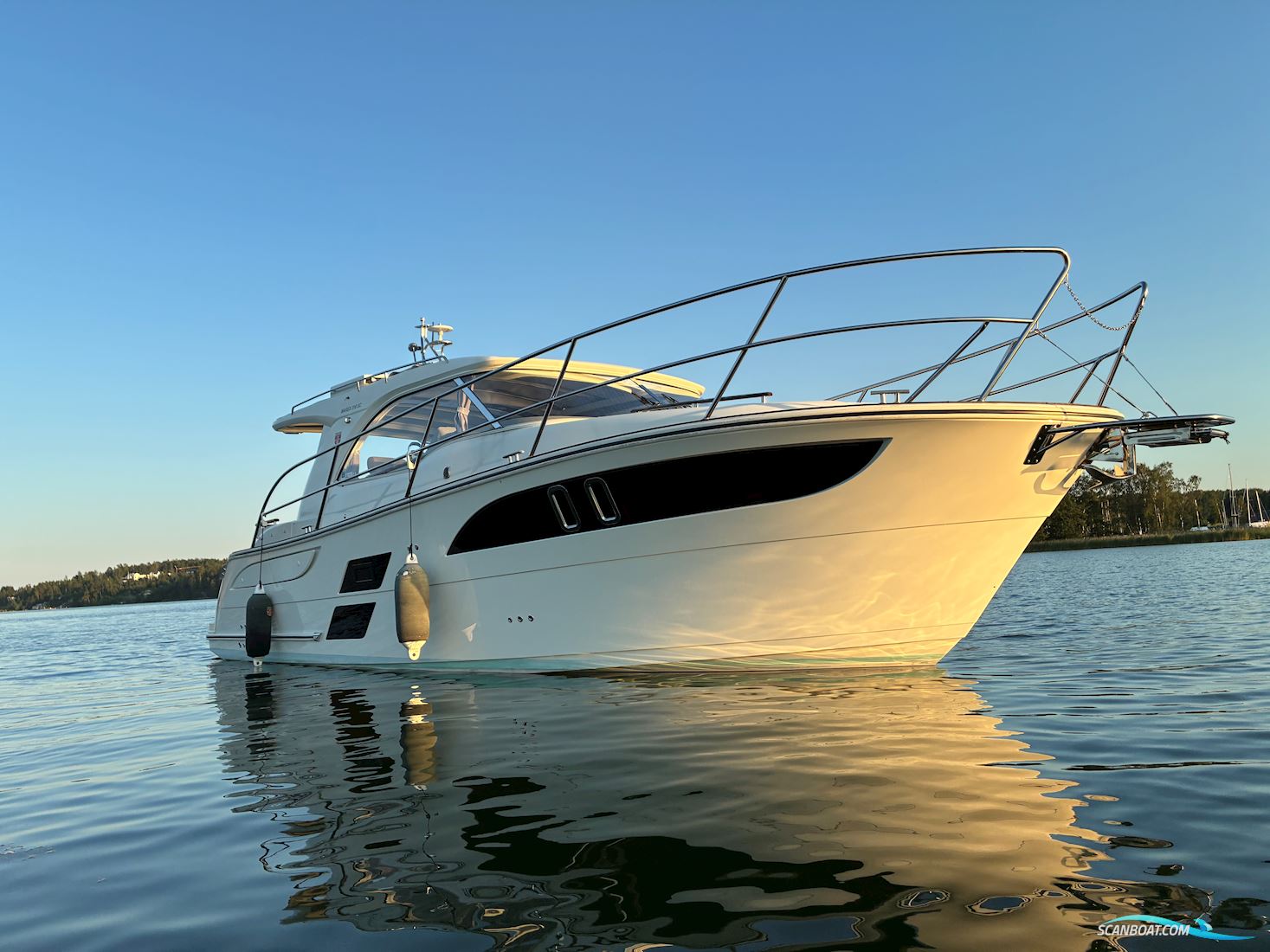 Marex 310 Sun Cruiser