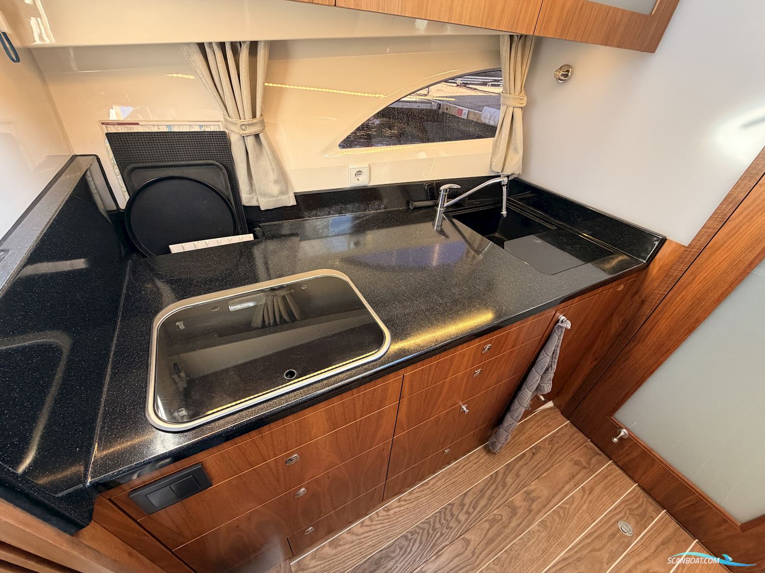 Marex 310 Sun Cruiser