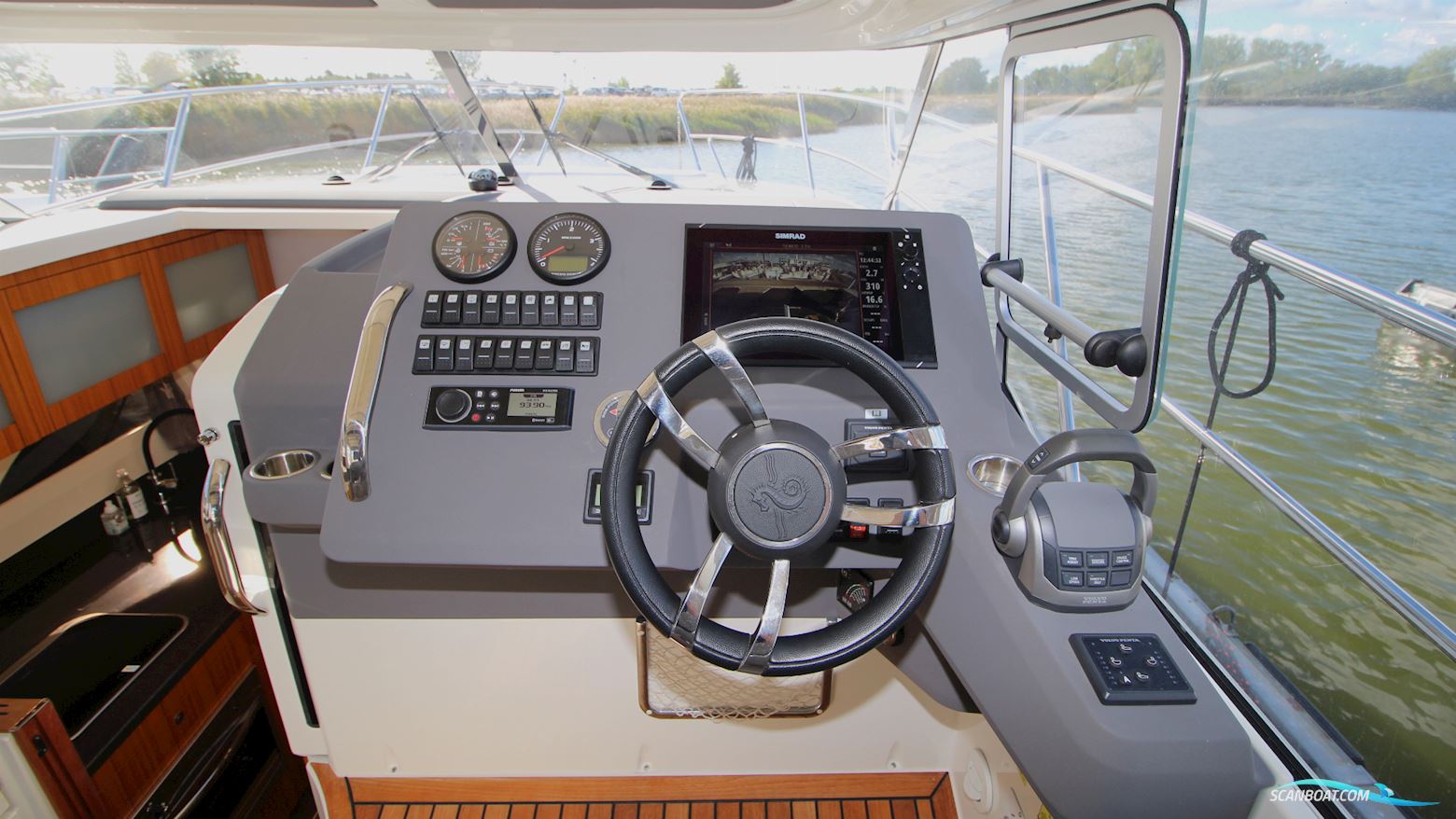 Marex 310 Sun Cruiser
