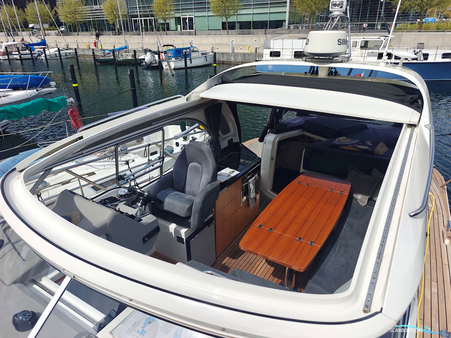 Marex 320 Aft Cabin Cruiser