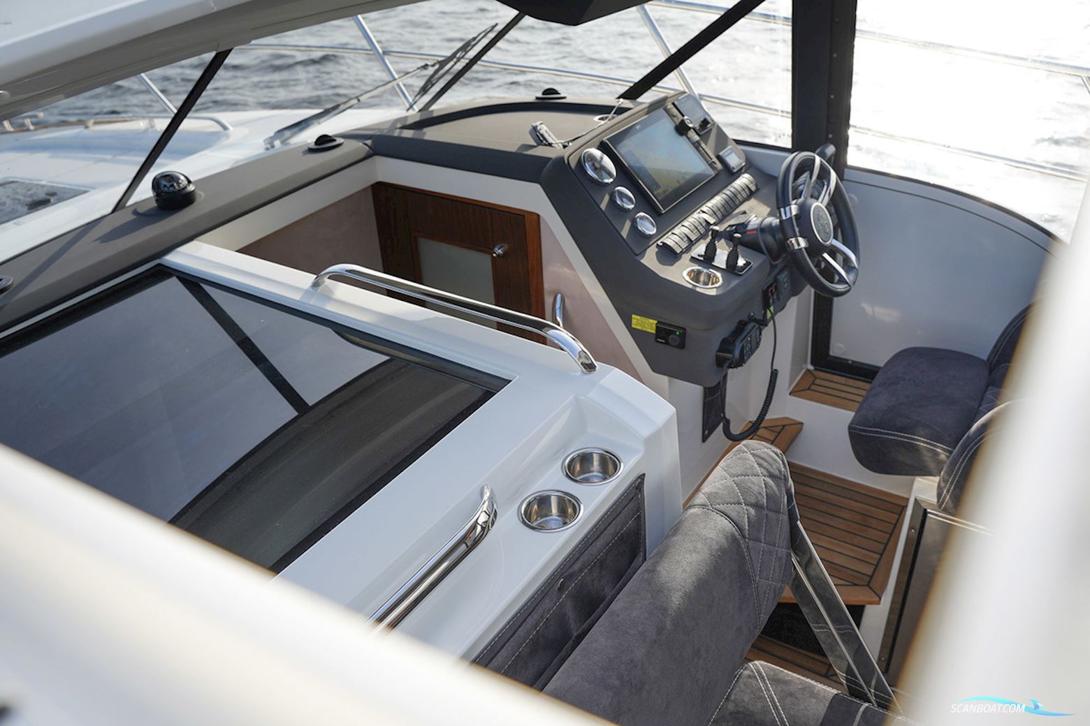 Marex 330 Scandinavia (2024)