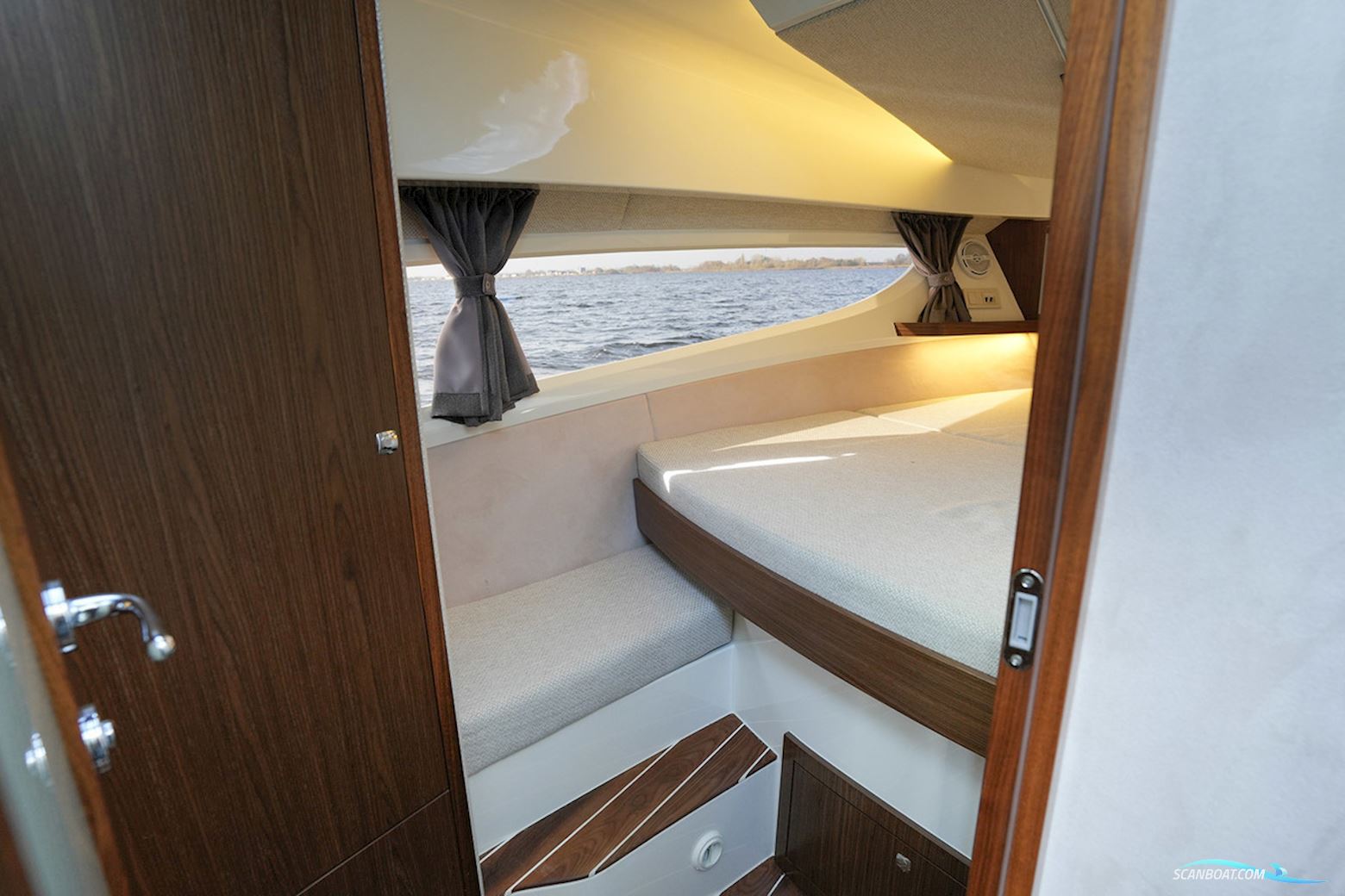 Marex 330 Scandinavia (2024)