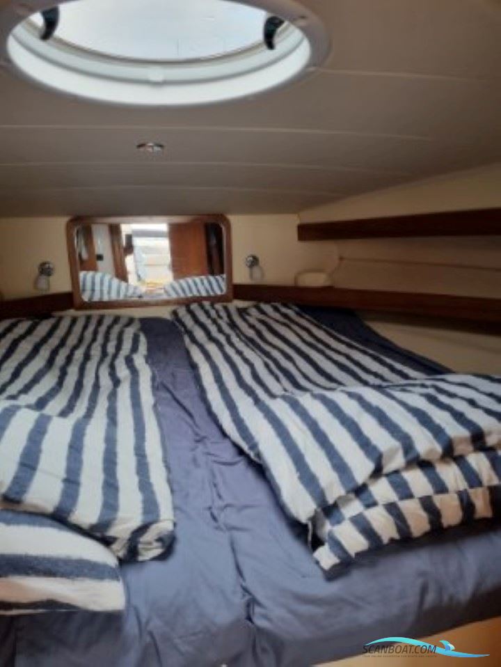 Marex 350 CC Cabriolet Cruiser