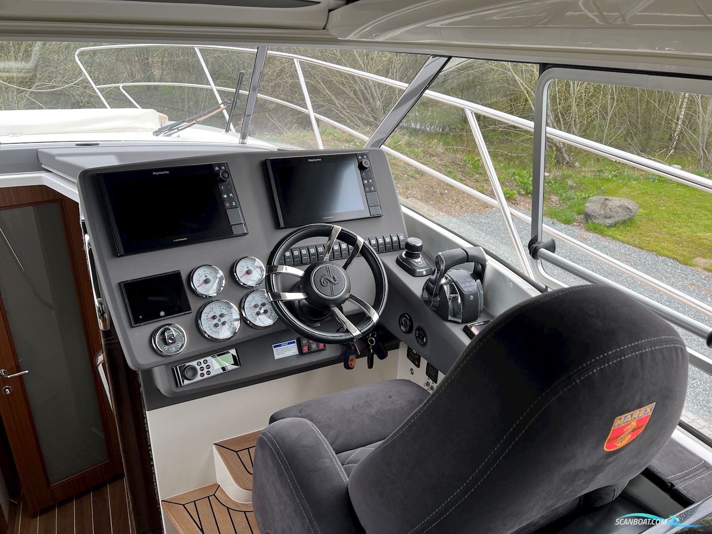 Marex 360 Cabriolet Cruiser