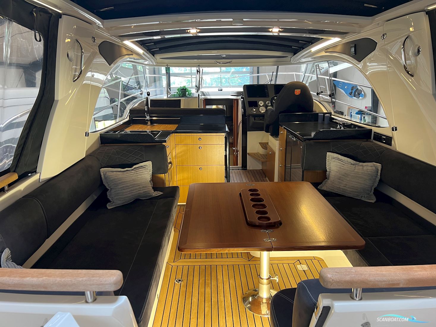 Marex 360 Cabriolet Cruiser