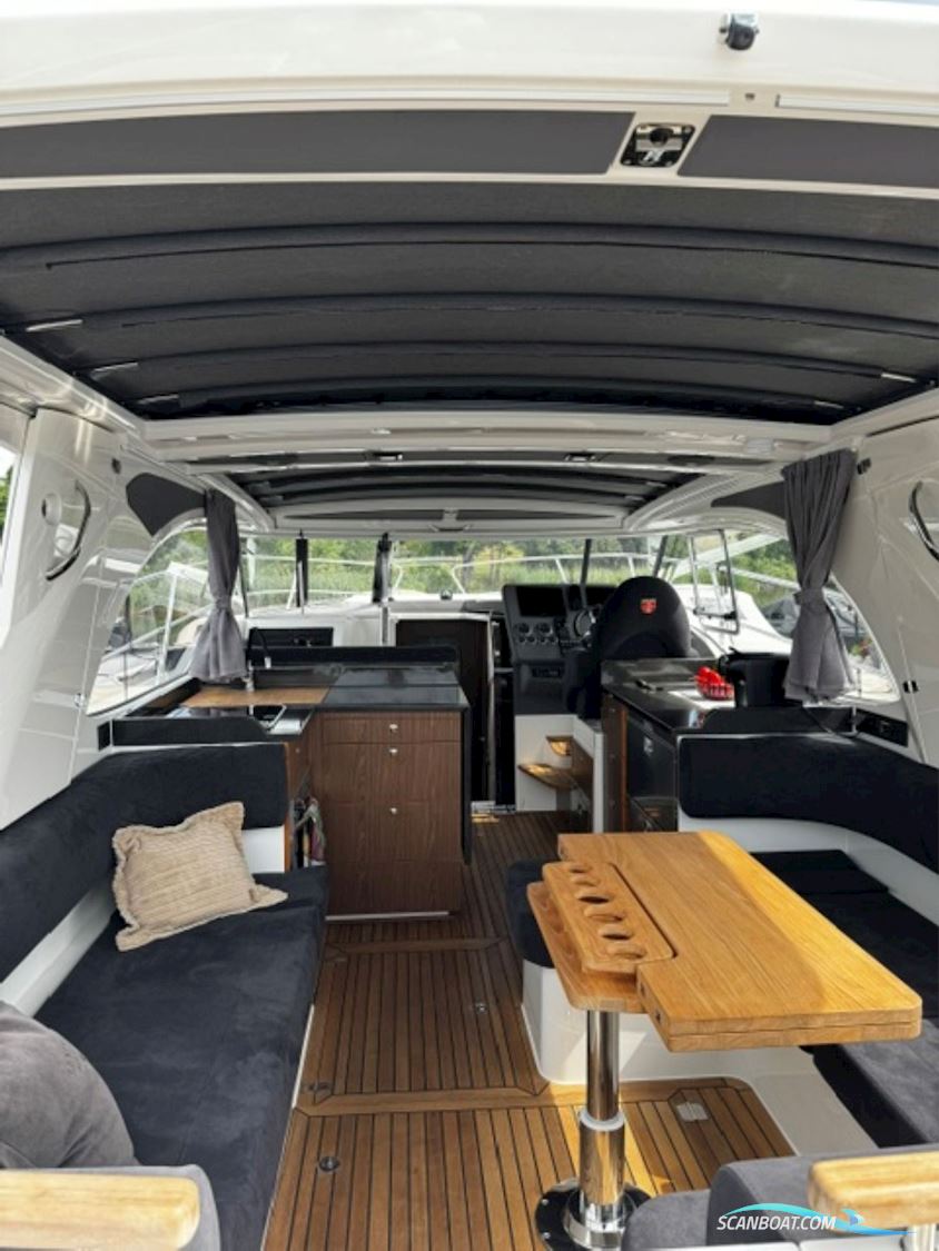 Marex 360 Cabriolet Cruiser