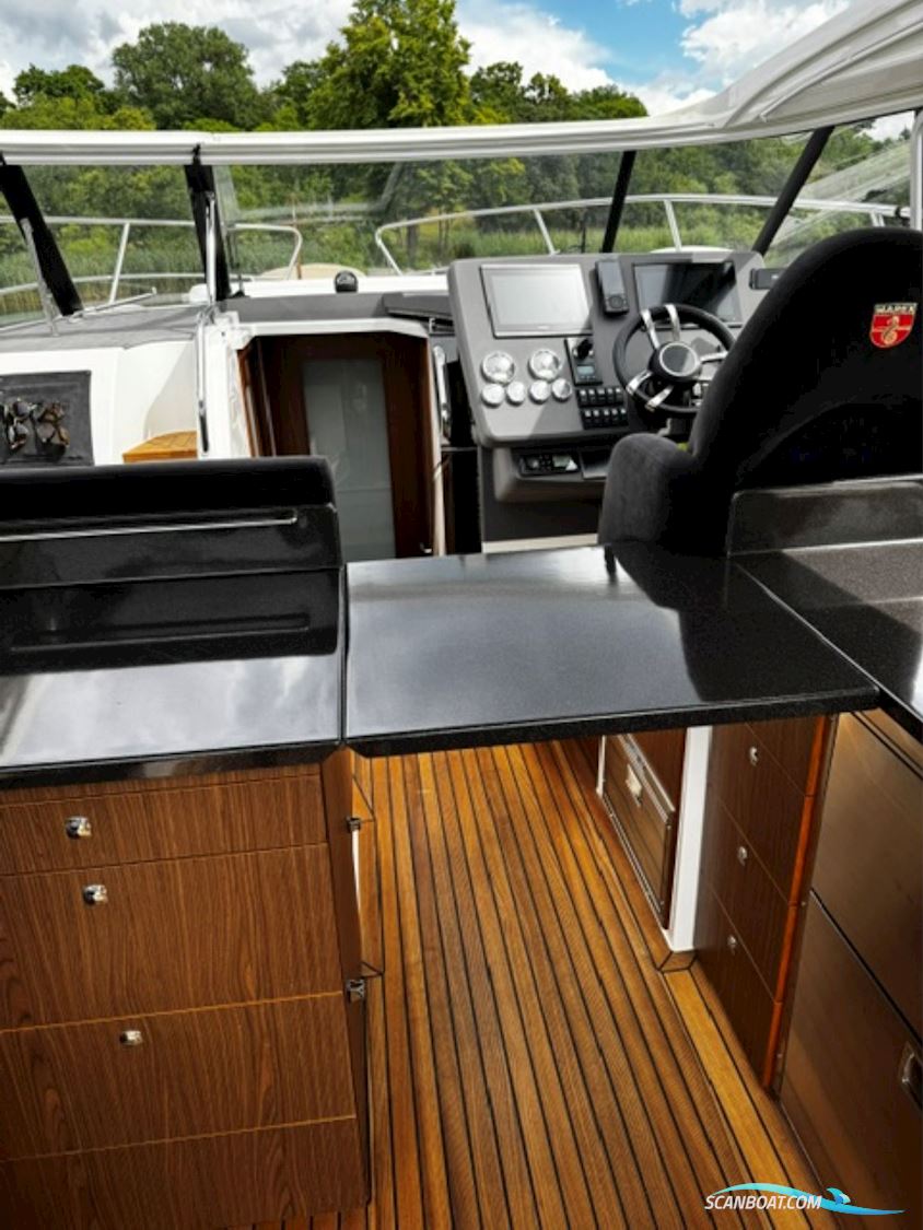 Marex 360 Cabriolet Cruiser
