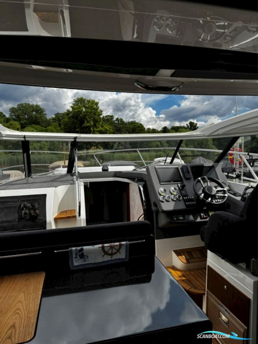 Marex 360 Cabriolet Cruiser