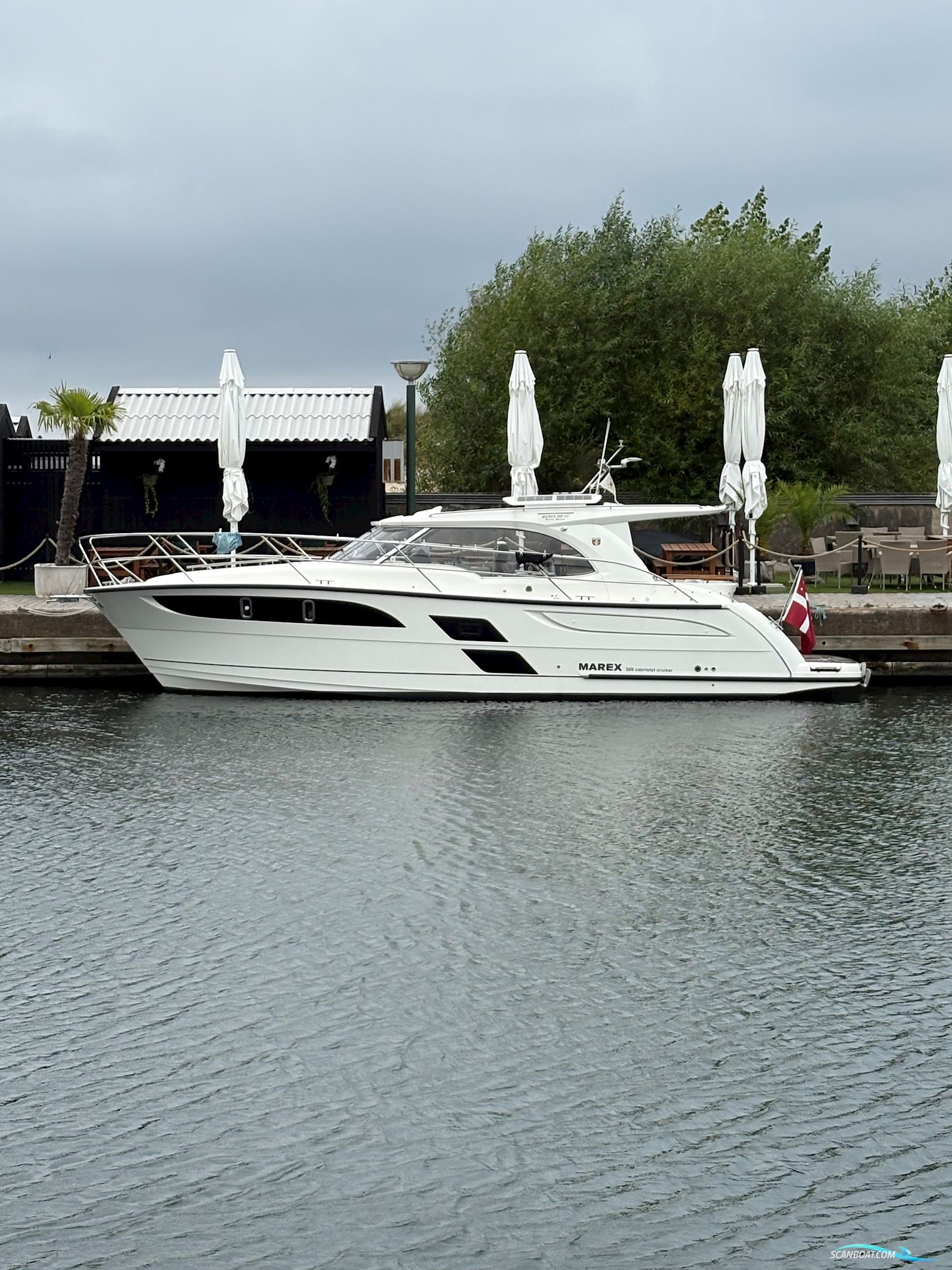 Marex 360 Cabriolet Cruiser Motorboot 2019, mit Volvo Penta D6-400 motor, Dänemark