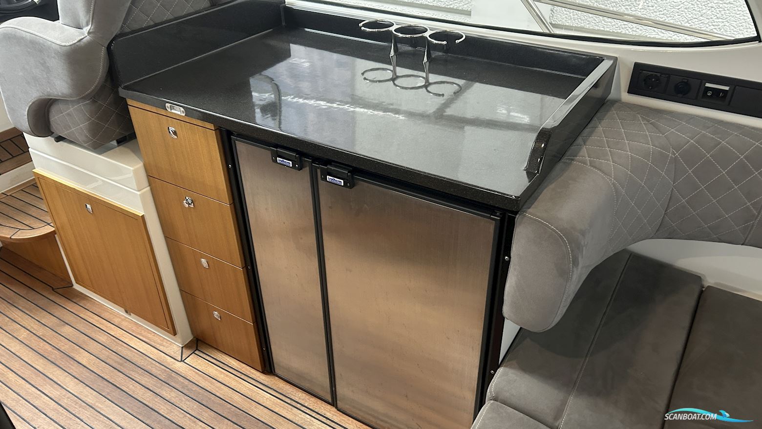Marex 360 Cabriolet Cruiser