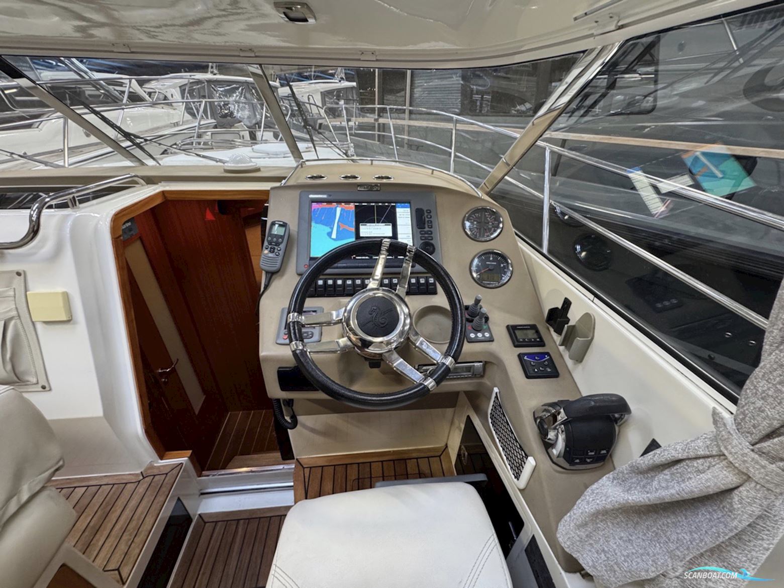 Marex 370 Aft Cabin Cruiser 2011