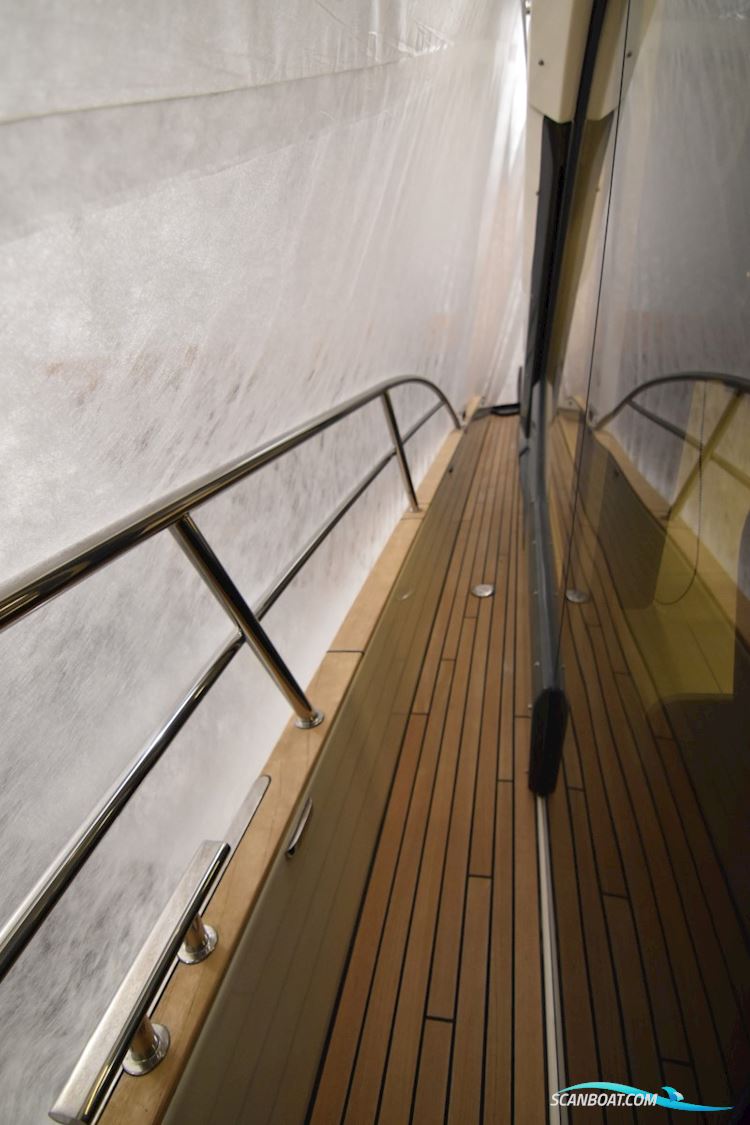 Marex 440 Gourmet Cruiser