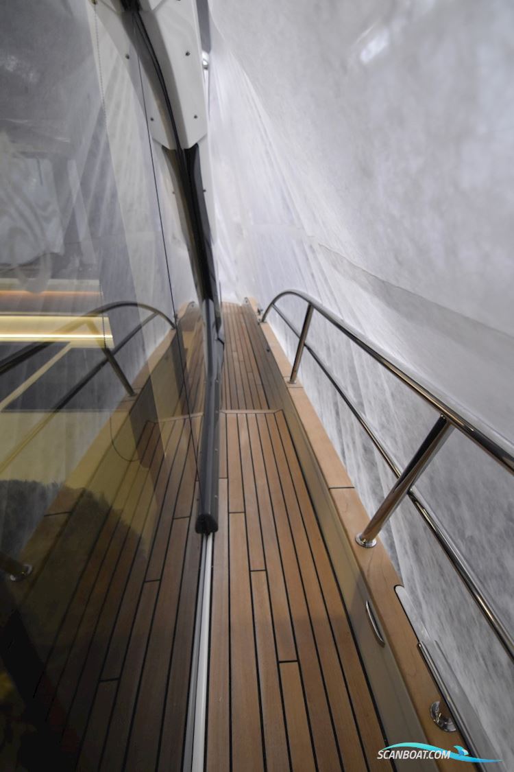 Marex 440 Gourmet Cruiser