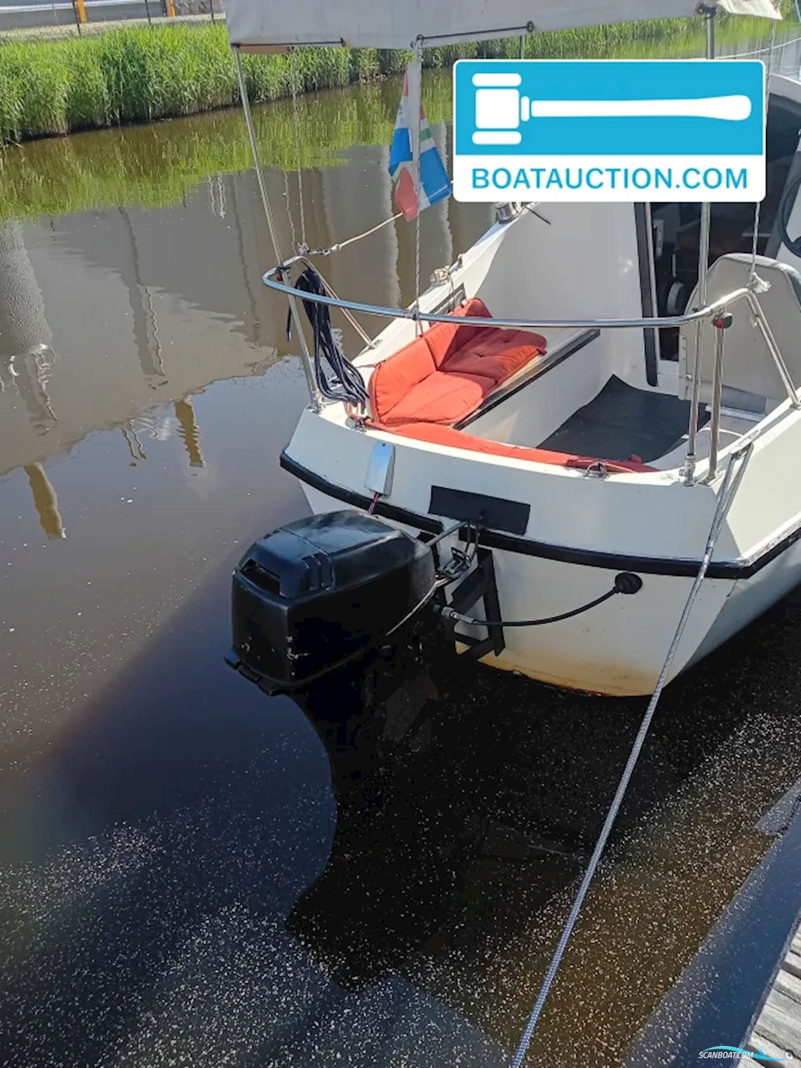 Marine Cox 750