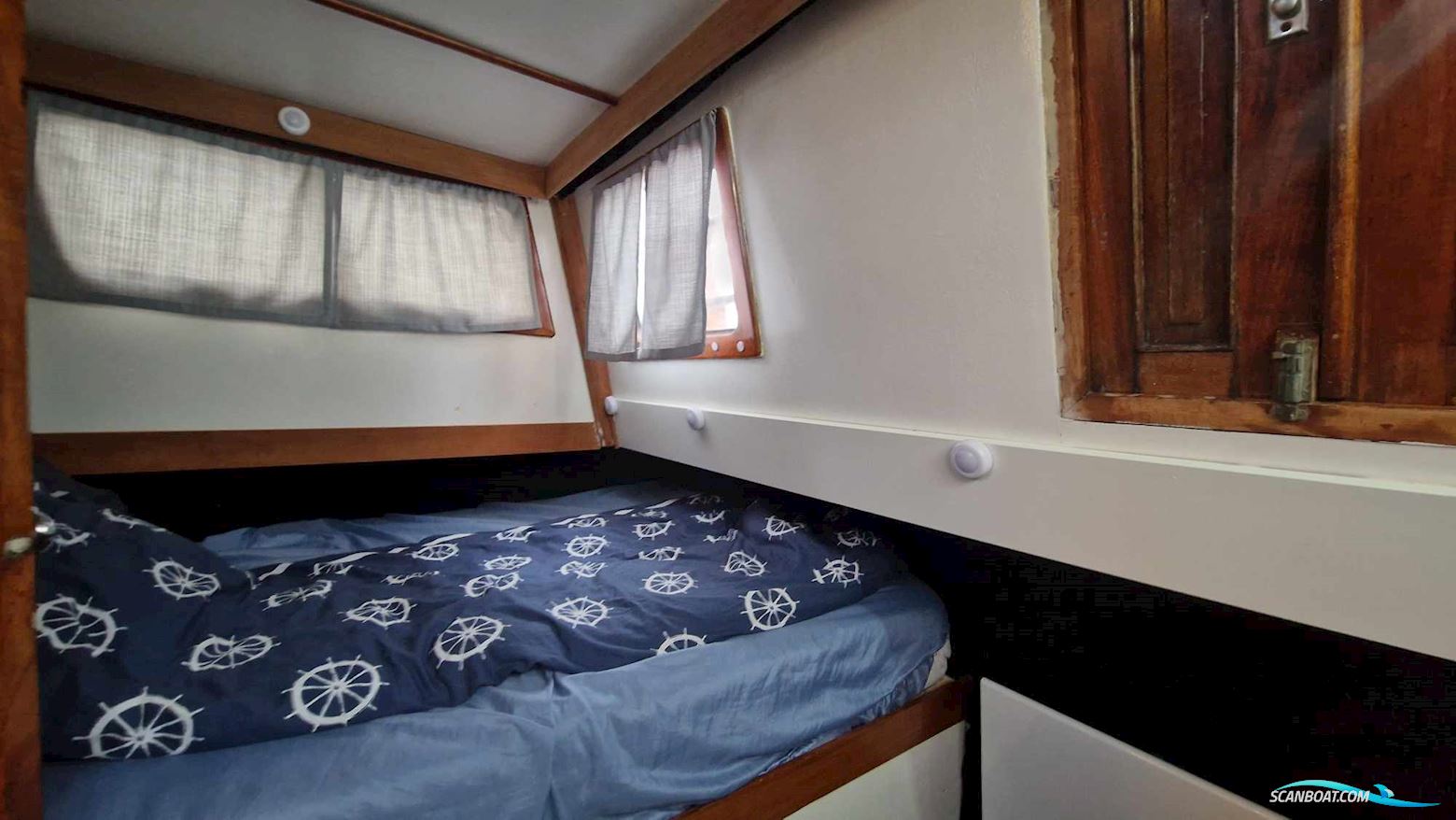 Marine Trader 34 Double Cabin