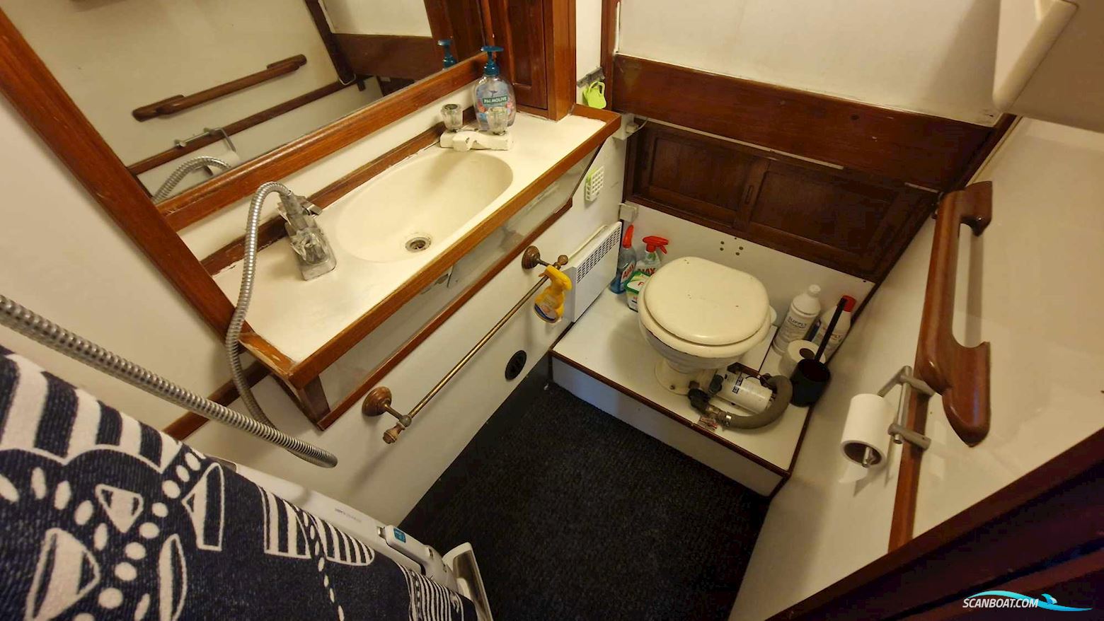 Marine Trader 34 Double Cabin