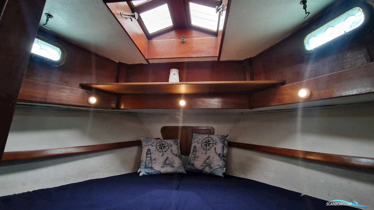 Marine Trader 34 Double Cabin