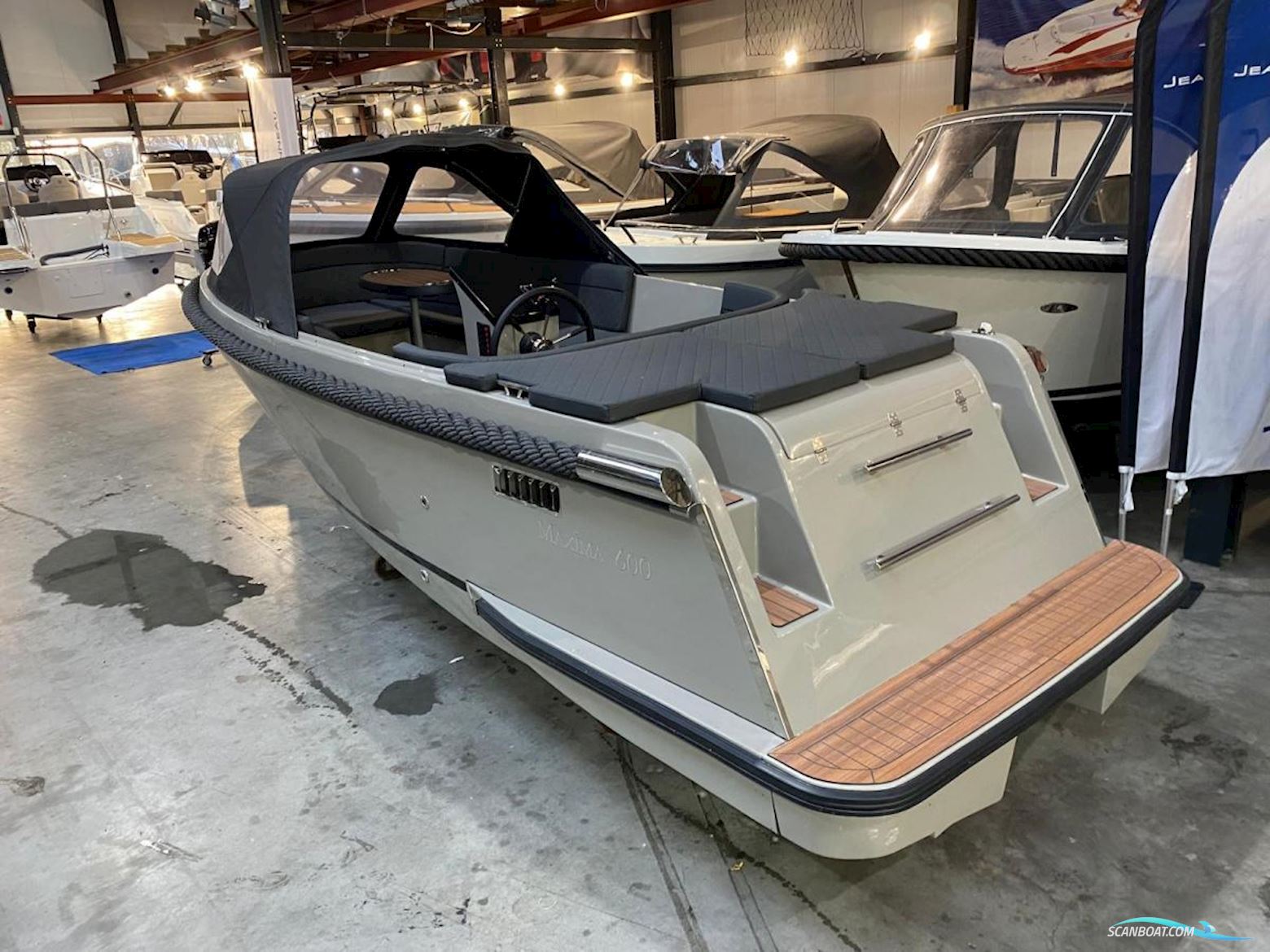 Maxima  600 Tender