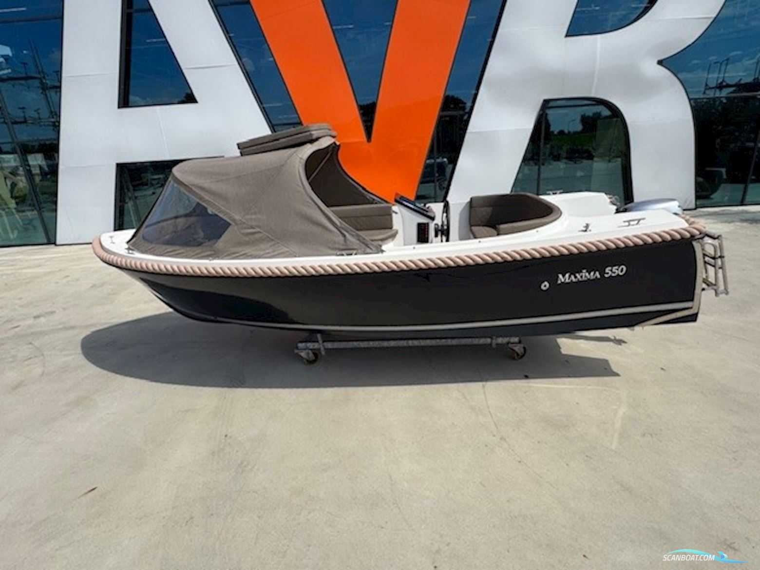 Maxima 550 Motorboot 2022, mit Honda motor, Niederlande