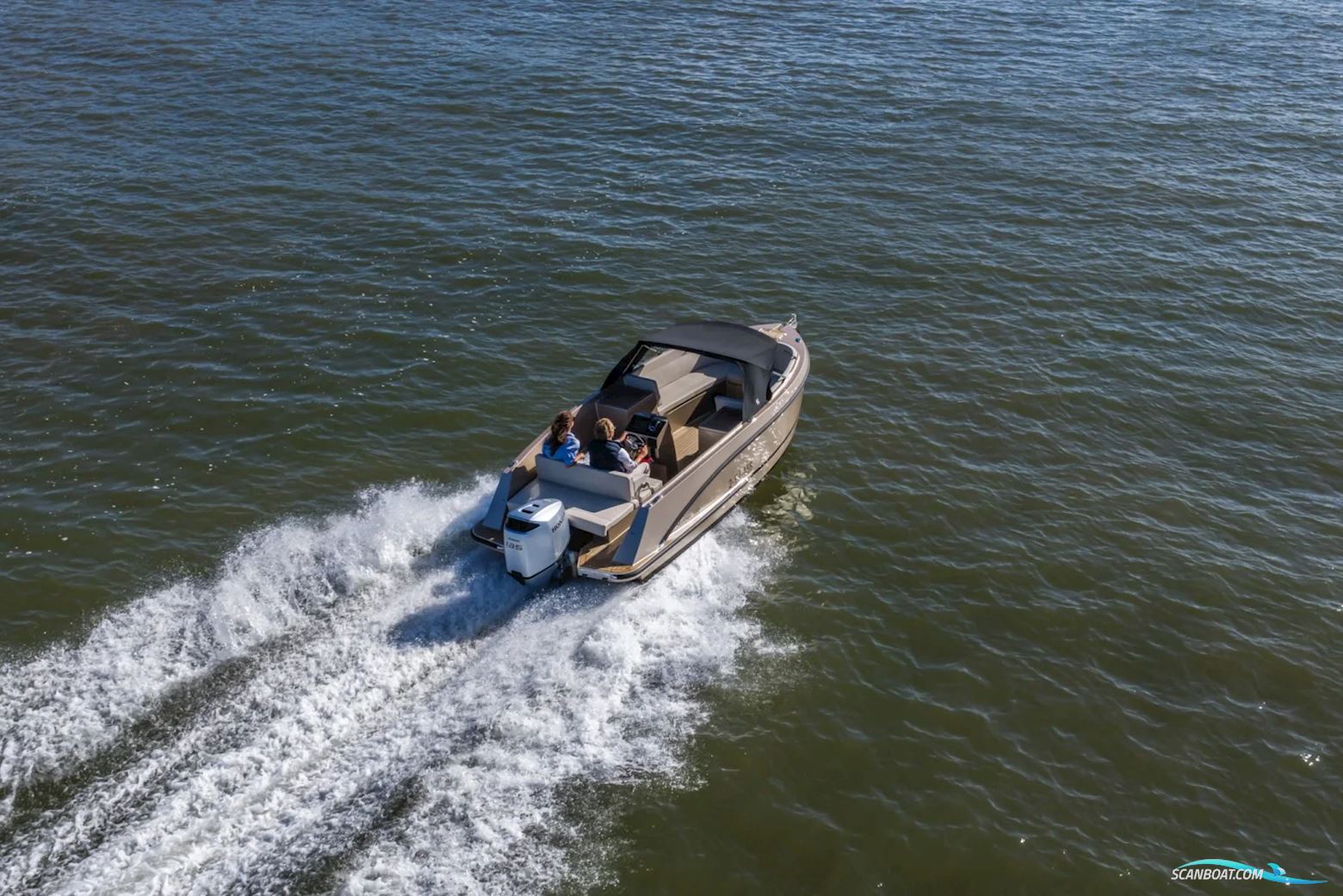 Maxima 580 Sport Lounge