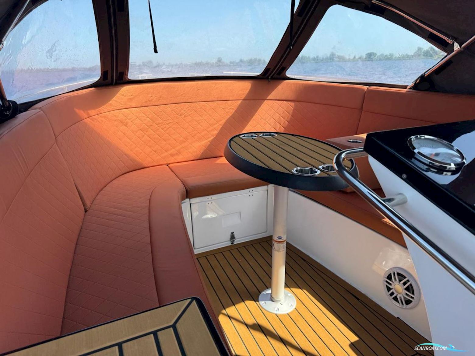 Maxima 630 Tender Met Boegschroef