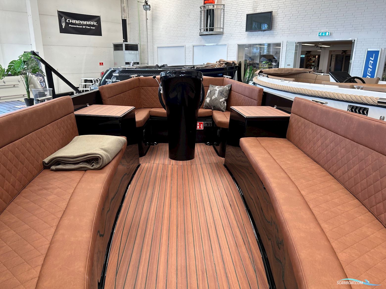 Maxima 650 Flying Lounge