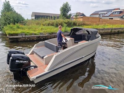 Maxima 680 Sport Lounge Motorboot 2025, mit Suzuki motor, Niederlande