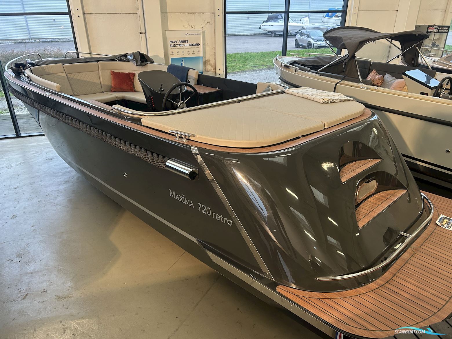 Maxima 720 Retro Motorboot 2025, Dänemark