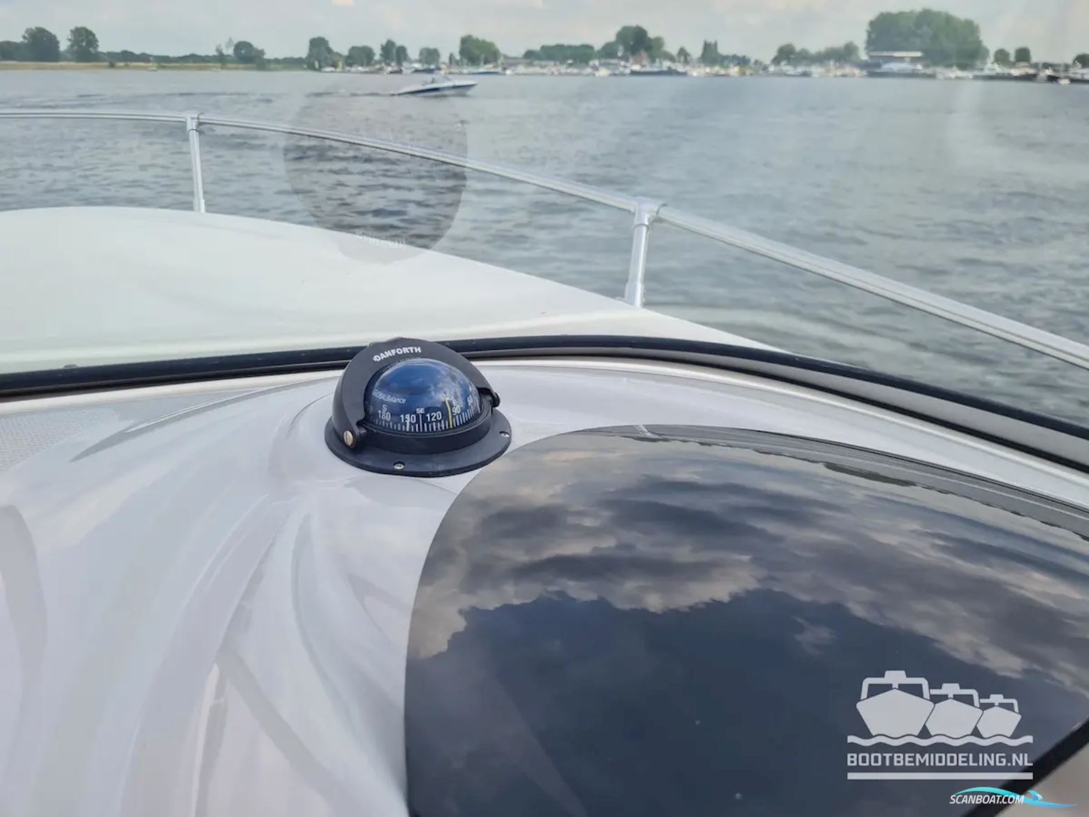 Maxum 2400 SC3, inclusief trailer