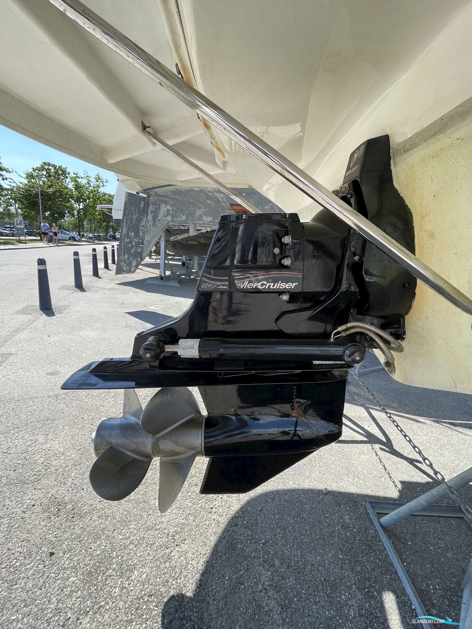 Maxum 2400 SC3. Nedsat Til 180.000,-