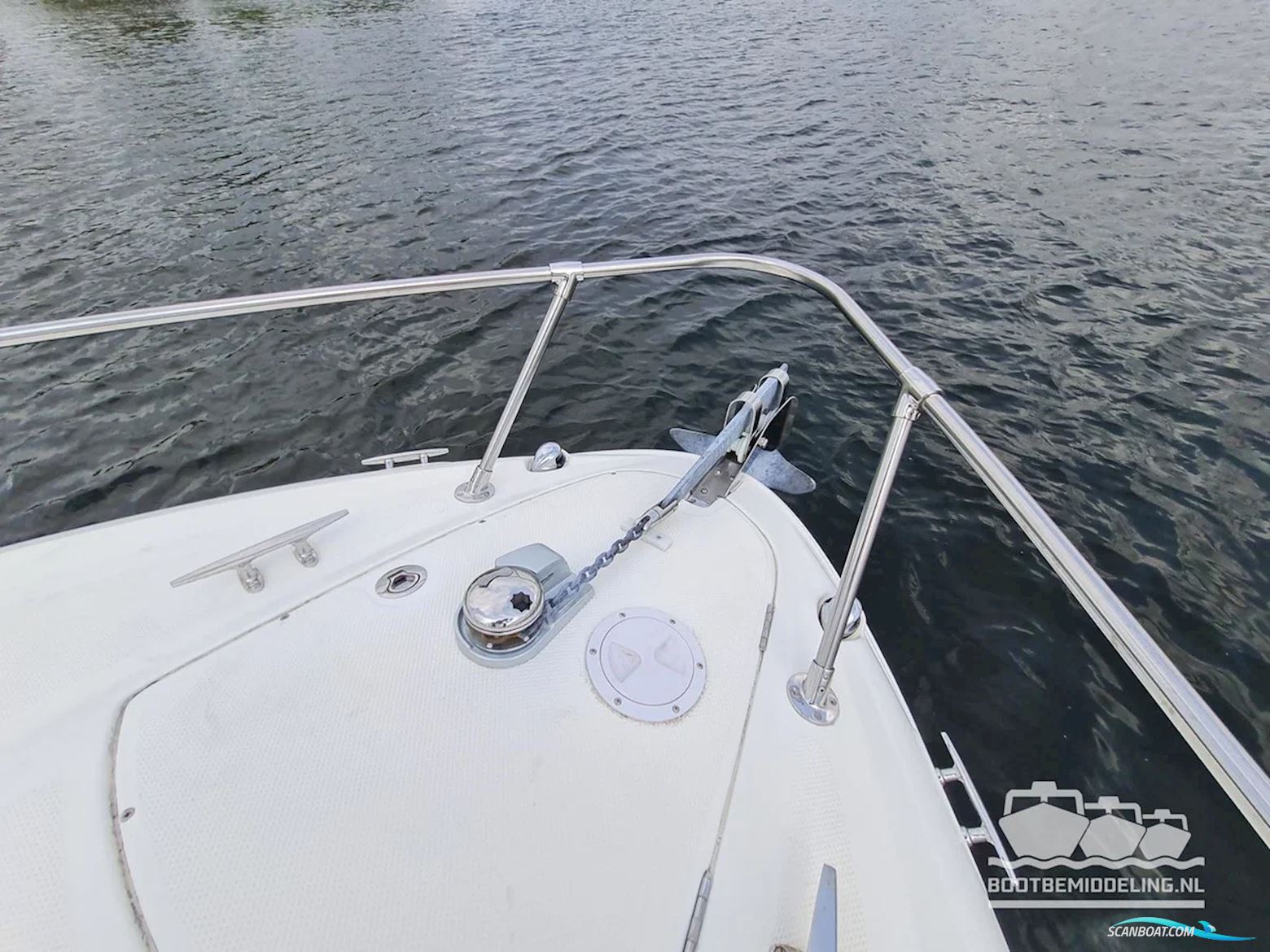 Maxum 2400 SC3