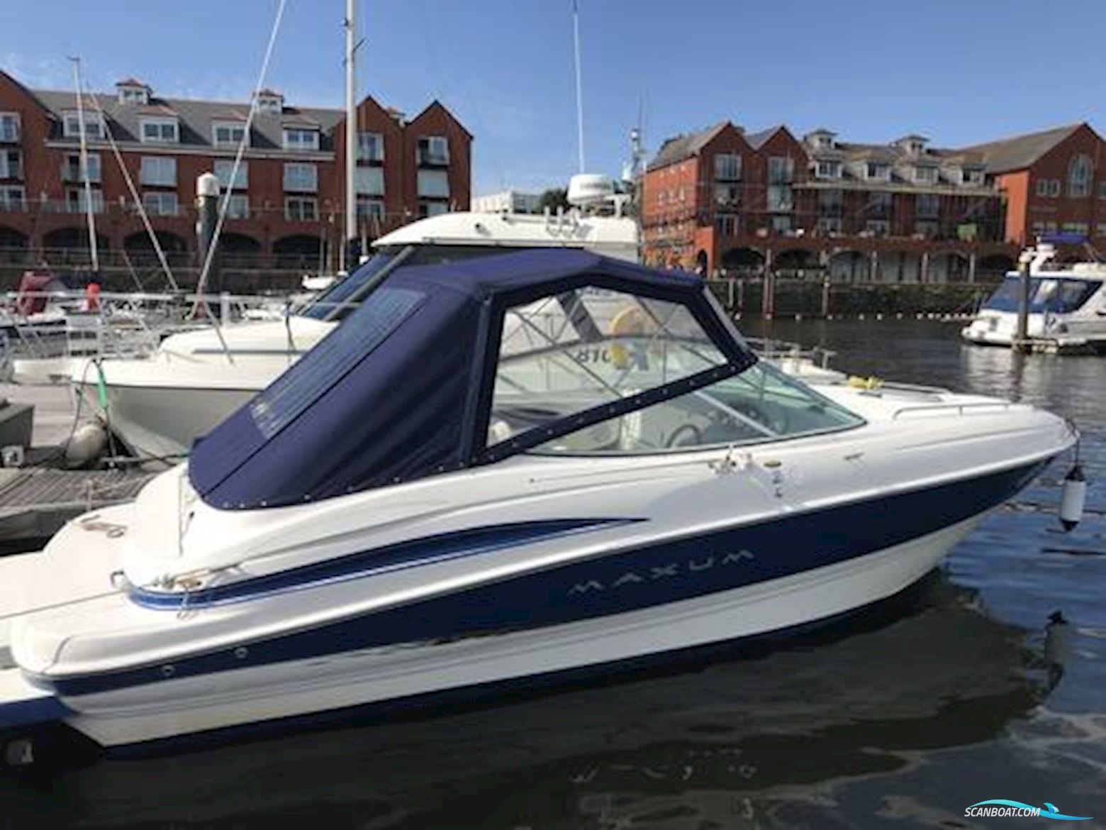 Maxum 2400