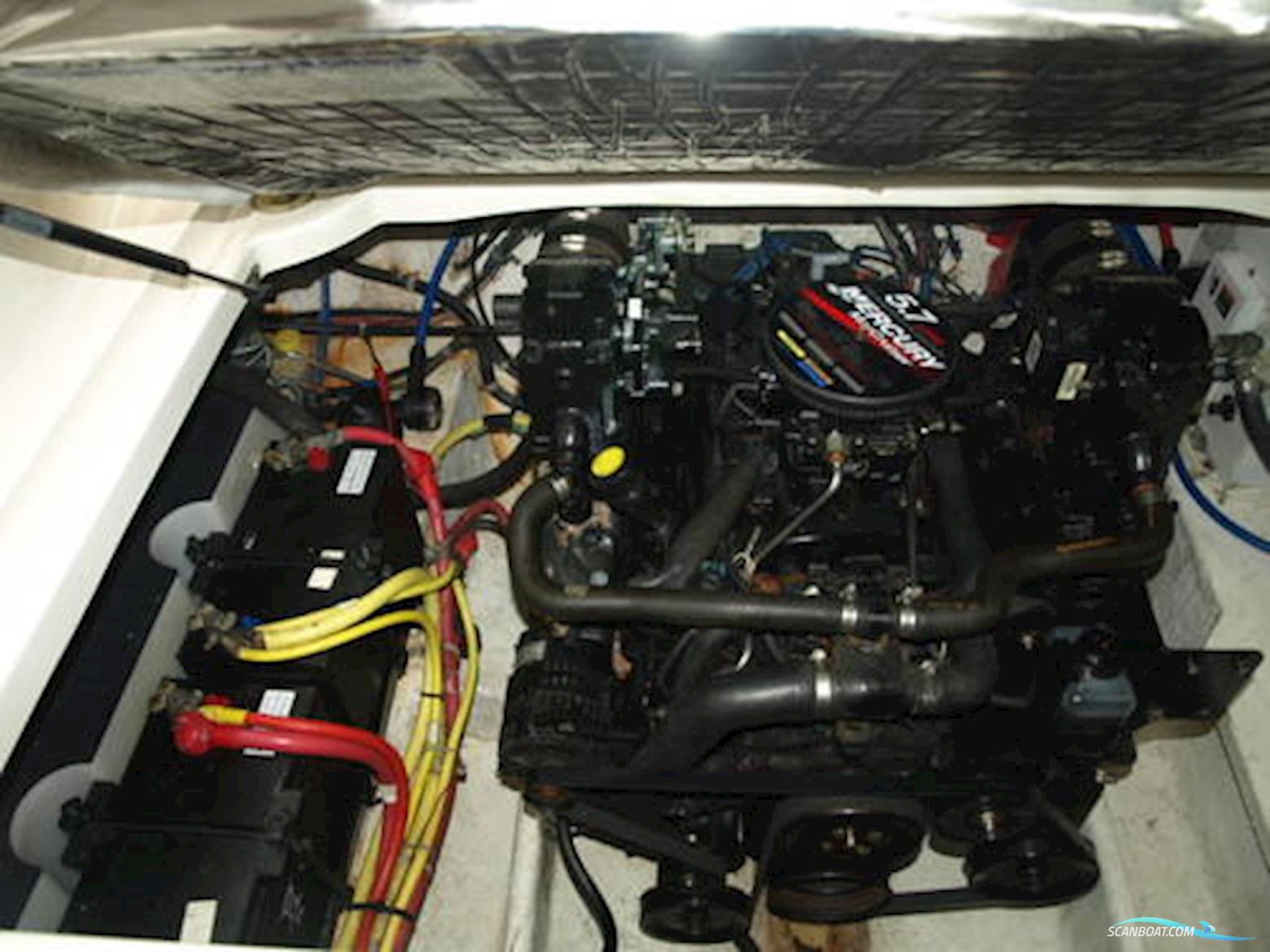 Maxum 2500SE