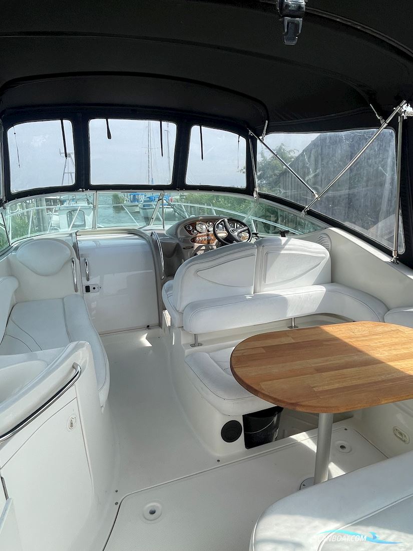 Maxum 2700 Scr