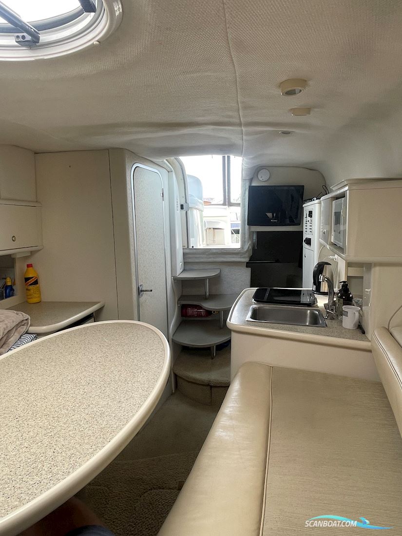 Maxum 2700 Scr