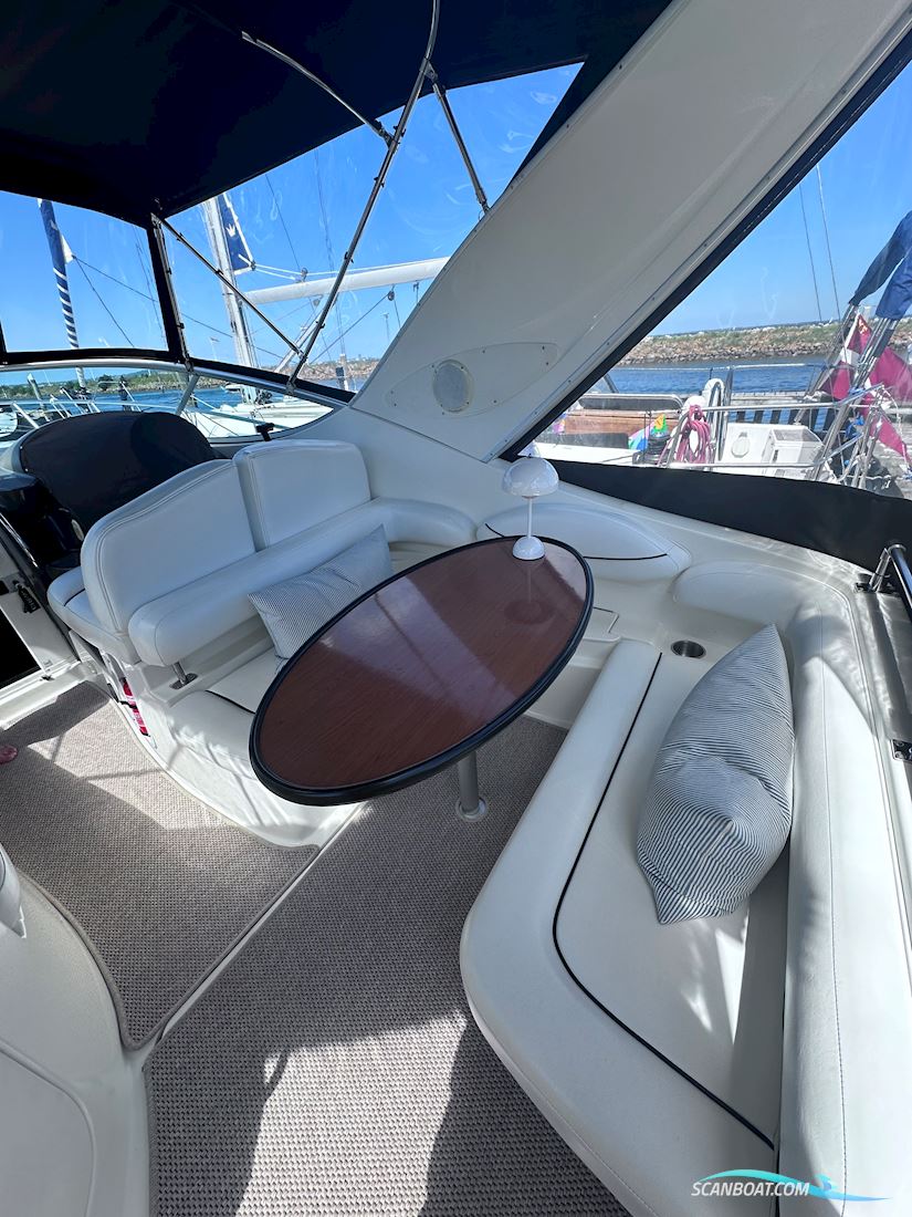 Maxum 2700 SE