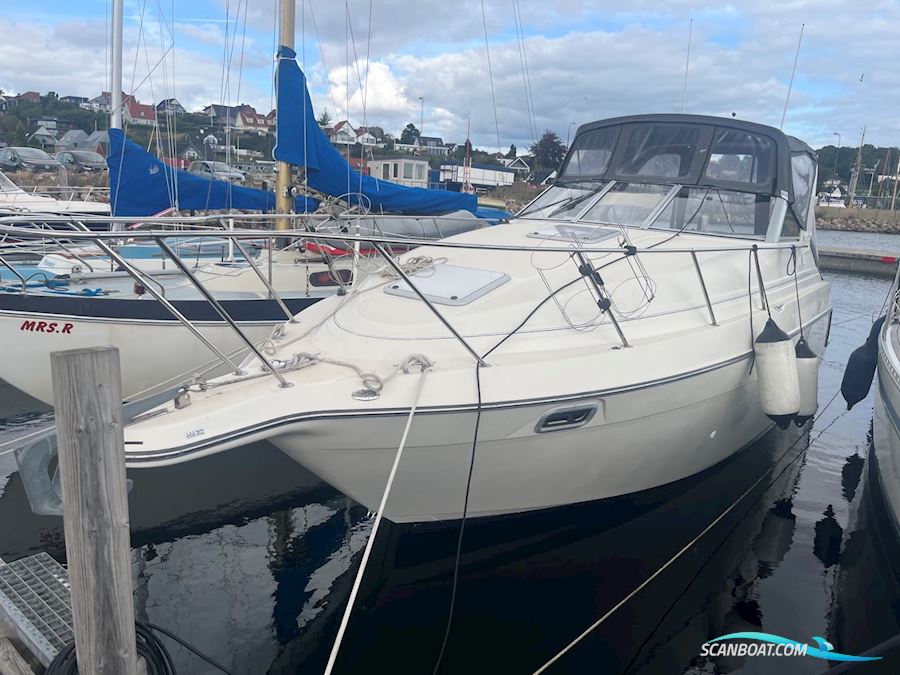 Maxum 2800 Scr