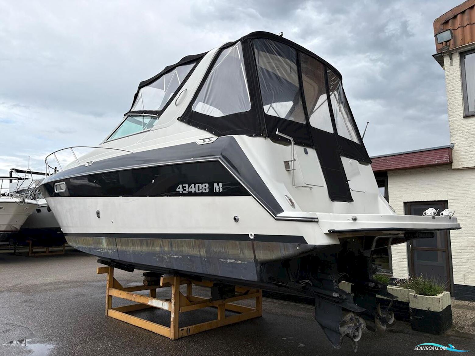 Maxum 3200 Scr