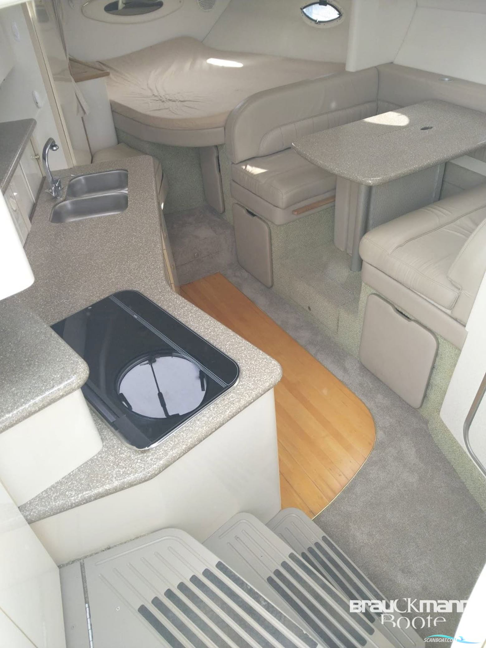 Maxum 3300 SCR